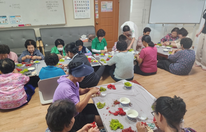 논산시, 환자와 가족, 주민 모두 안전한 ‘치매안심마을’ 운영 기사 이미지
