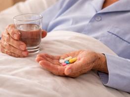 별점을 위해 조현병 진단까지? 기사 이미지